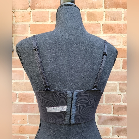 Lisette Contour Bra - Picture 3 of 6